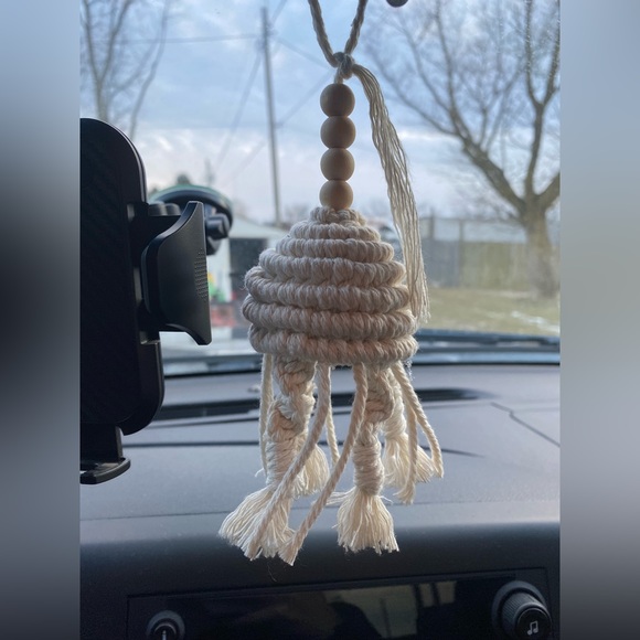 Custom One of a kind Hand Crafted Macramé jellyfish car / home decor - Picture 10 of 12